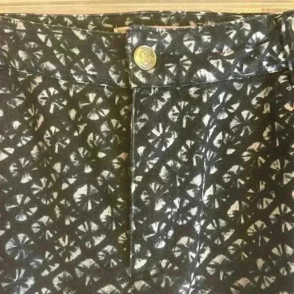 Michael Kors Women’s 12 Blue Scallop Print Soft Stretch Straight Leg Pants NWOT - Picture 3 of 10